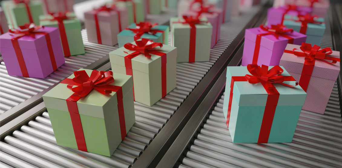 christmas-gifts-shipping-many-gifts-on-conveyor-3d-rendered-picture-id1066999048